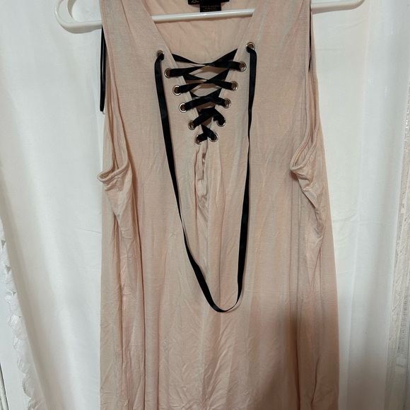 Love & Legend Soft pinkish top1x ribbons , front neck criss cross - new - Picture 9 of 11